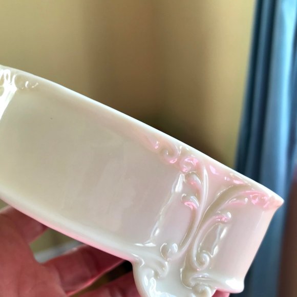 Flowers w/ Peonies Vintage Porcelain Box Taiwan - Picture 8 of 14